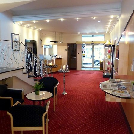 City Hotel By Celina Hagen  Ngoại thất bức ảnh
