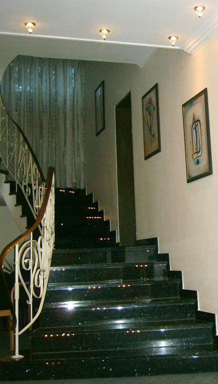 City Hotel By Celina Hagen  Ngoại thất bức ảnh